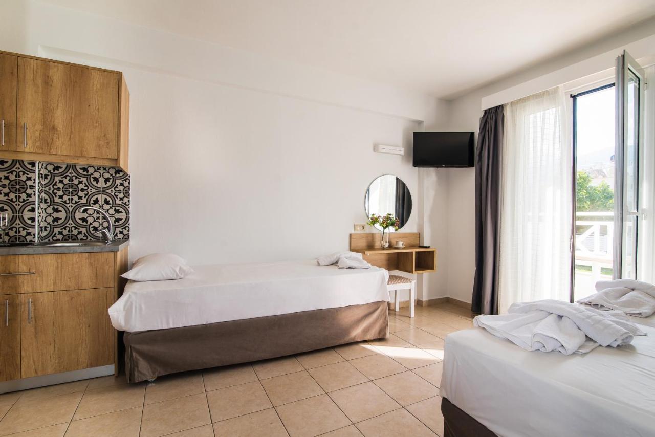 Vagelis Apartments Malia Eksteriør billede