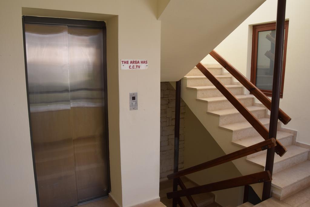 Vagelis Apartments Malia Eksteriør billede